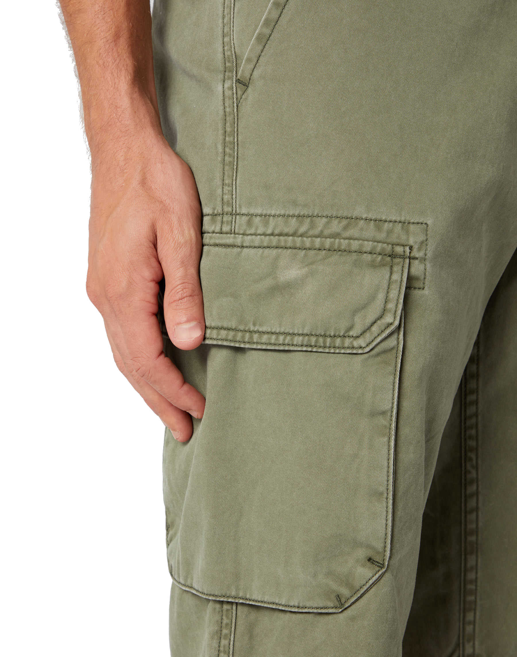 Wrangler Cargo Short aus 100% Baumwolle - Dusty Olive - Damen und Herren  Marken Jeans online kaufen